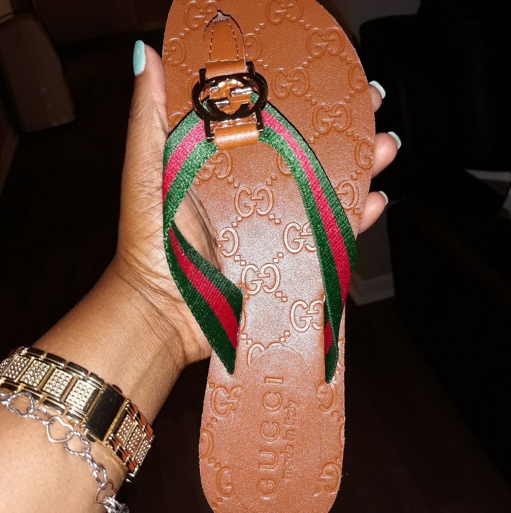Women sandals